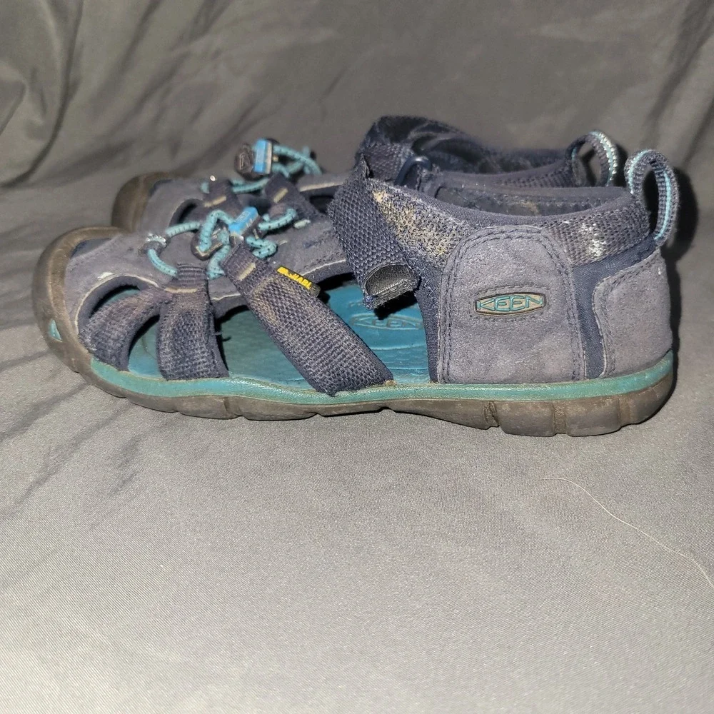 Keen Seacamp 2 CNX Blue Hiking Waterproof Sandals Youth size 2